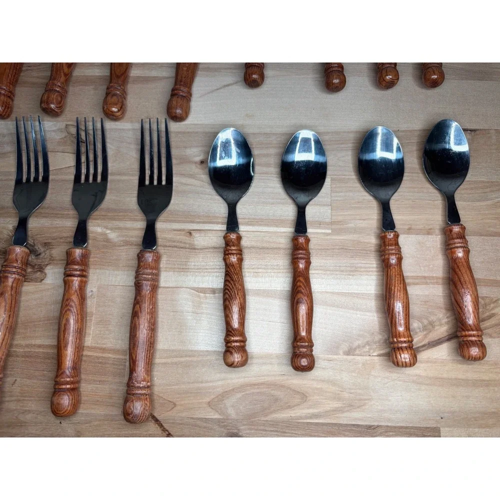 Vintage 20pc Stainless Taiwan Flatware Set Faux Wood Grain Handles Brown Rustic